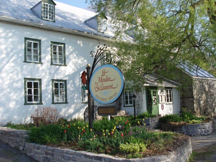 COTTAGE - Le Moulin de St-Laurent, Restaurant and Cottages