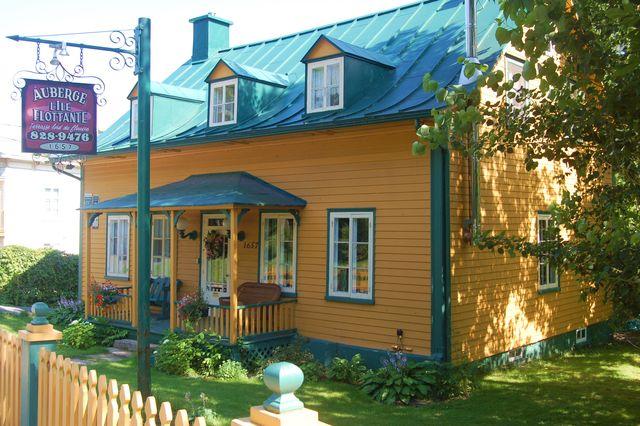 GîTE - Auberge L’Île Flottante B&B